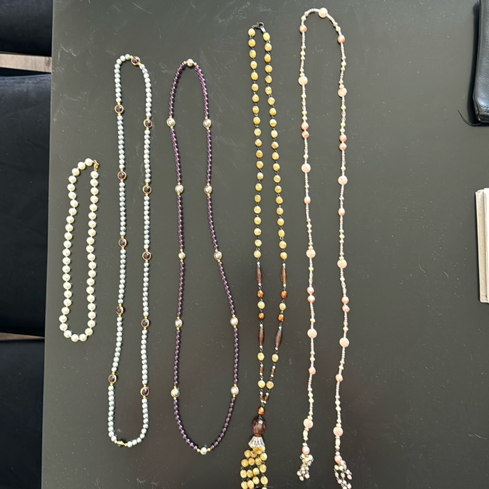 Costume Jewelry Necklaces lot of 5